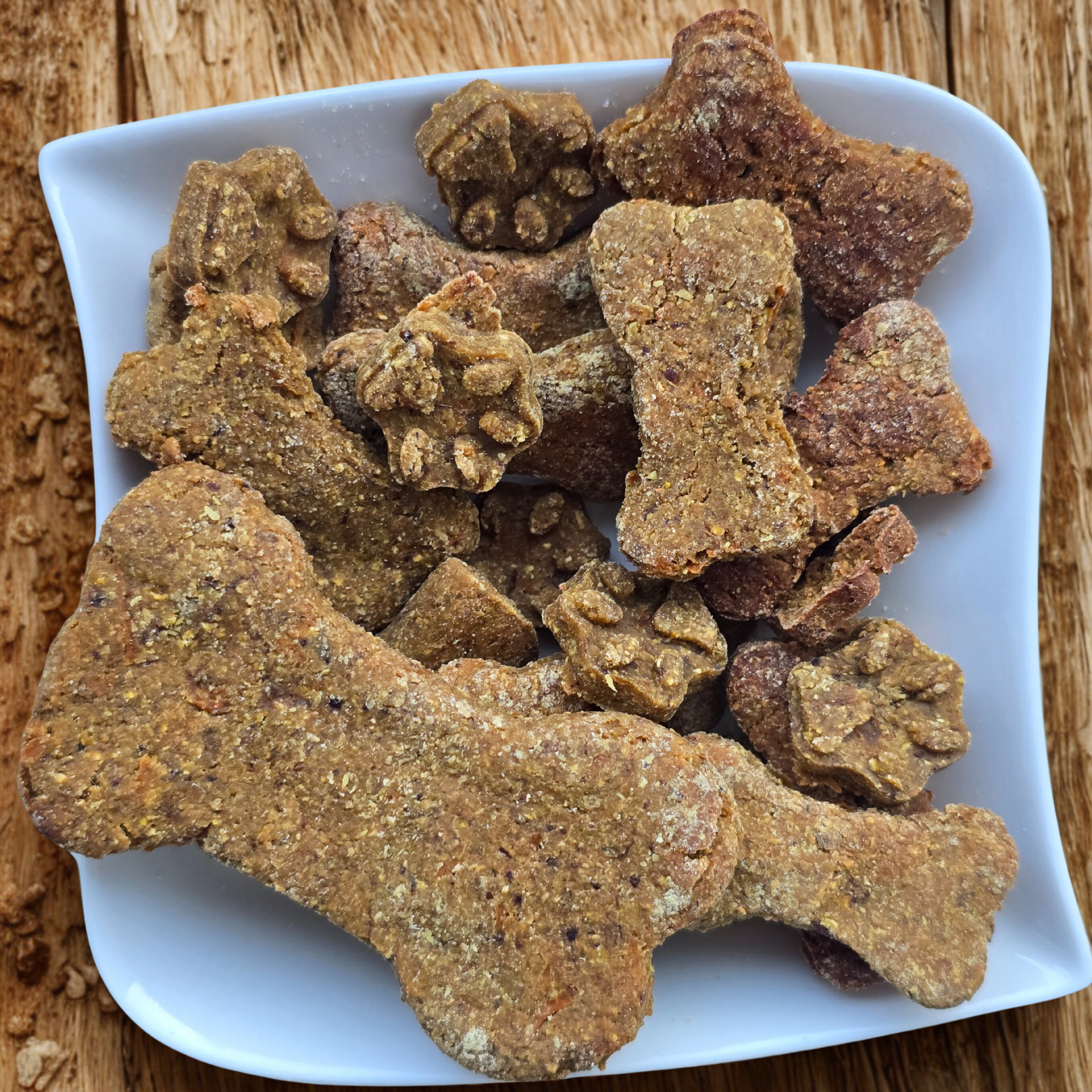 Zimski set Bert & Hugo: Objem za tačke + Zimski superfood piškoti