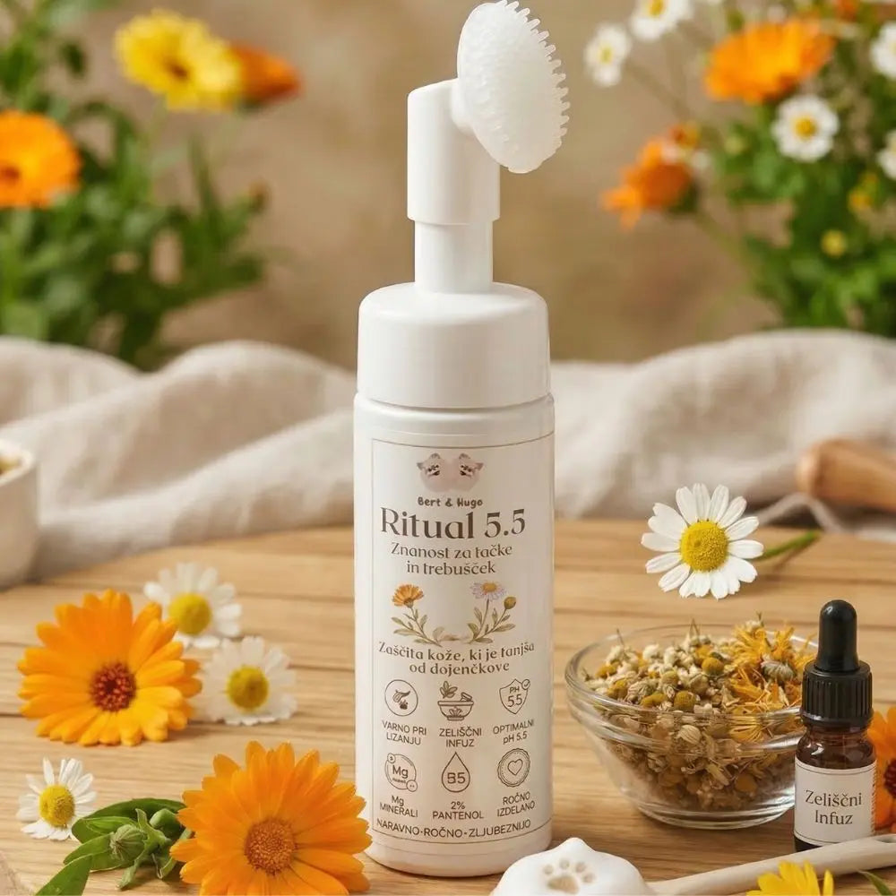 Ritual 5.5 čistilna pena za tačke in trebušček Bert &amp; Hugo – z zeliščnim infuzom, pH 5.5, Mg minerali in panthenolom, 150 ml, varno za lizanje